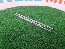 UM169_14 - Echelle coulissante