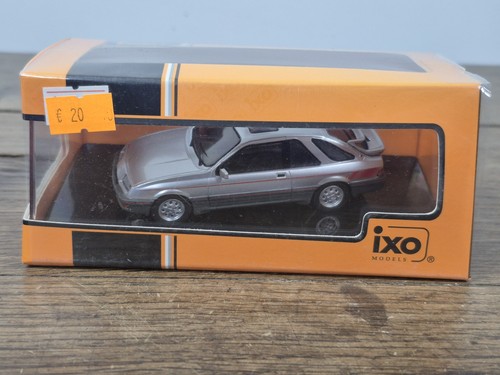 Voiture miniature ford sierra - voiture,
