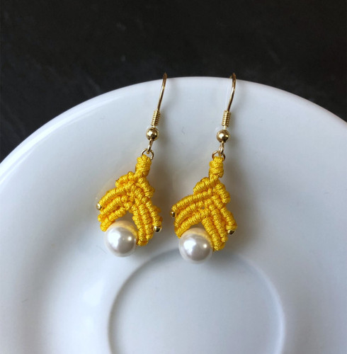 Micro macramé leaf earrings - leaf,