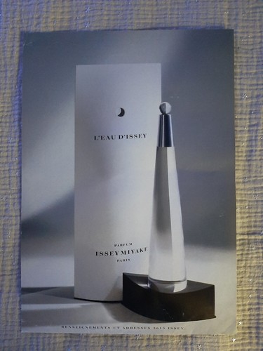 Publicité papier parfum - publicité,