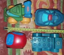 4 voitures : 2 Hasbro 2004 N°43271 ; 1 voiture charton 1997 et 1 voiture LEGO