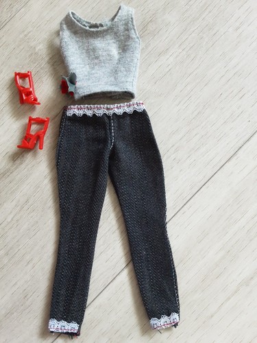Vêtement barbie - vêtement,