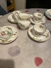 4 TASSES À  CAFE ET 4 SOUS TASSES PORCELAINE DECOR FLORAL Style Anglais