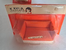 LUNDBY  LISA MOBILIER POUR MAISON DE POUPEES MINIATURE CANAPE SOUS BLISTER