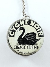 PORTE-CLES - Boîte Métal Peint - CIRAGE CYGNE NOIR - ROMANS - Années 60