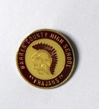 Pin's Trajans Barren County High School casque romain Trajans