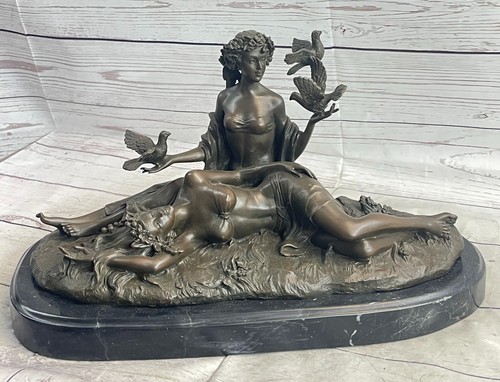 Sculpture statue signée milo - signée,