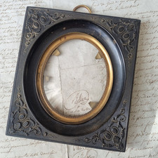 Cadre Ancien en Gutta Percha Style Empire Milieu XIXè French Victorian