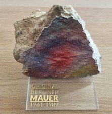 Très grande pièce originale de 11 cm du MUR BERLIN sur présentoir Perspex +...
