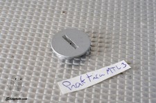 CACHE PILES BATTERY POUR