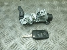 2014 VOLKSWAGEN POLO