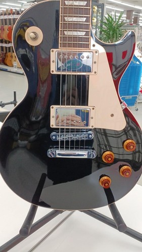Guitare électrique - (gibson),