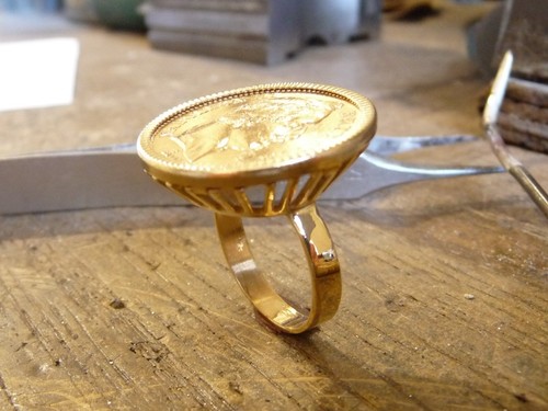 Bague pièce francs - or,