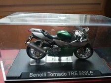 Moto Miniature Benelli Tornado tre 900leDans ça boîte. 