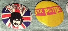 2 Badges 25mm/Pins UK PUNK ADICTS SEX PISTOLS Pack