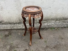 Guéridon oriental ancien – bois sculpté et plateau en marbre