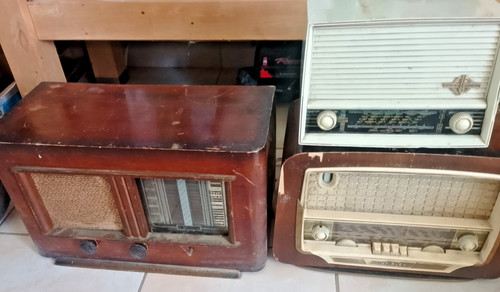 Lot radios transistors - 3,