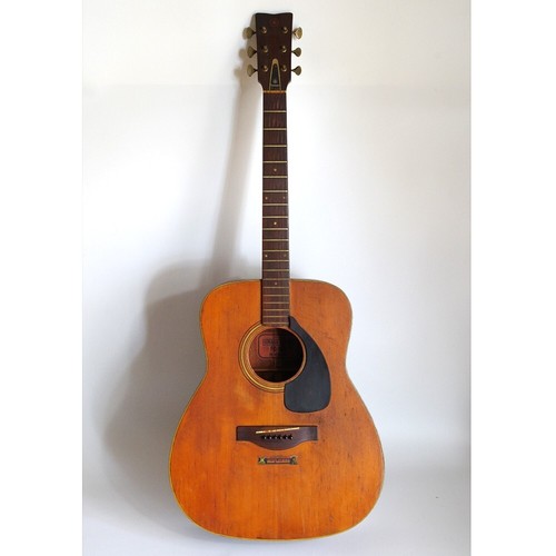 Guitare acoustique vintage