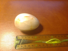 Très Bel Oeuf En Pierre - Longueur 7 Centimètres