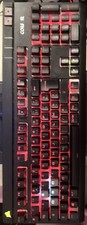 Corsair STRAFE RGB – Clavier mécanique Cherry MX Red – AZERTY FR