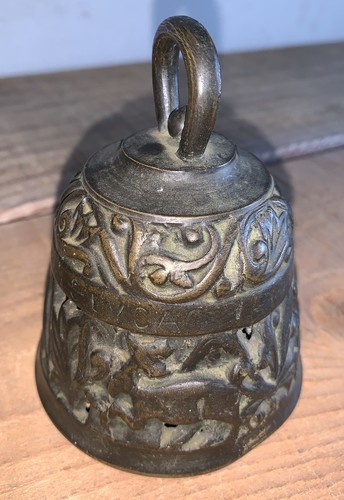 Ancienne cloche bronze - cloche,