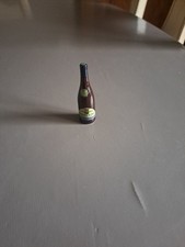 fève bouteille de vin chateauneuf du pape