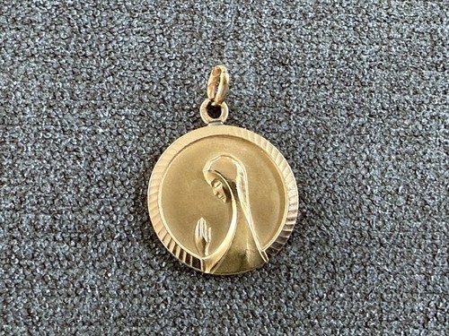 Ancienne médaille massif - médaille, or