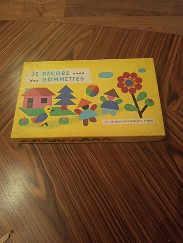 Boîte vide décore avec - vide, je