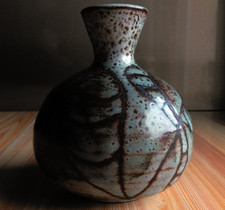 Vase boule en grès à décor