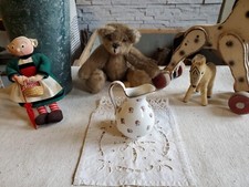 Elégant petit pot a lait