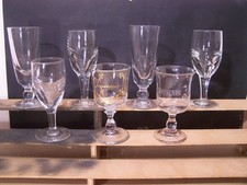 verres ancien soufflés,5 verres a absinthe,2 verres de souvenir,19ieme
