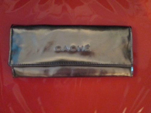 Cache jewelry storage travel