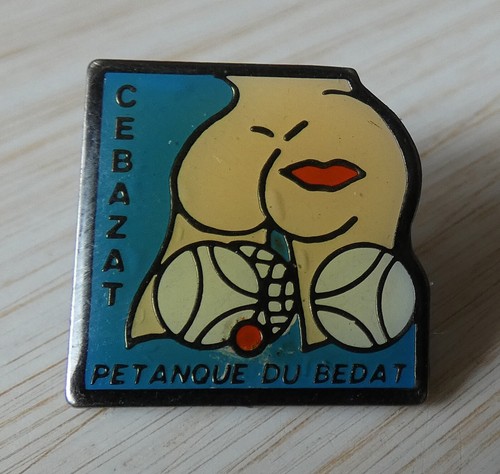 Rare pin sport petanque club - pin's,