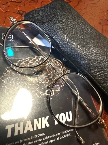 Lunettes transparentes