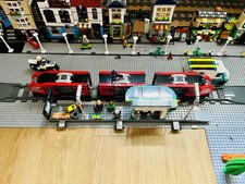 LEGO City 60423 Le Tramway et la Station du Centre-ville