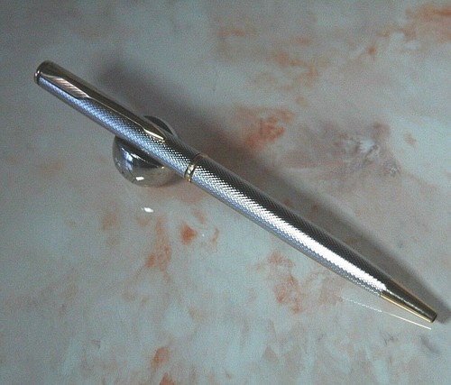 Magnifique stylo bille parker - stylo,