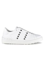 Baskets Rockstud 11 Untitled