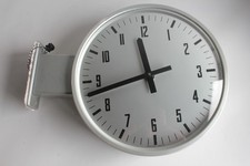 INDUCTA Horloge murale