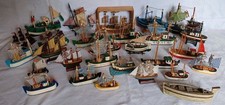 Lot 28 Bateaux Miniatures En Bois Collection Bateaux De Pêche Voiliers Souvenirs