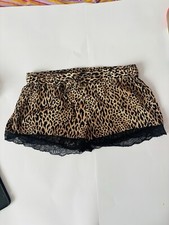 short léopard dentelle sexy