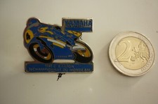 PINS MOTO YAMAHA / SARON 1989 3éme CHAMPIONNAT DU MONDE EN 500 CM3.  RARE