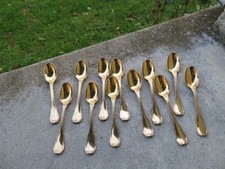 12 petites cuillères à moka