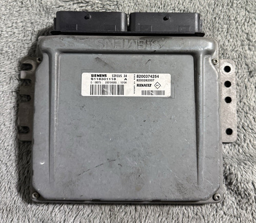 Calculateur moteur renault - calculateur,