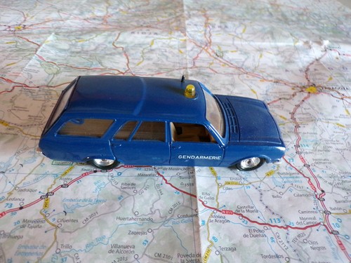 Peugeot 504 break gendarmerie - peugeot,