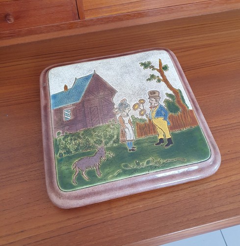 Dessous plat faïence - dessous, de