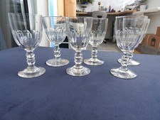6 anciens verres à vin blanc