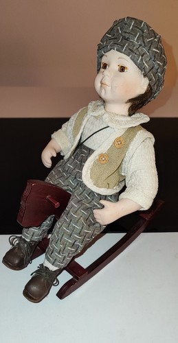 Poupée vintage porcelaine - poupée, en