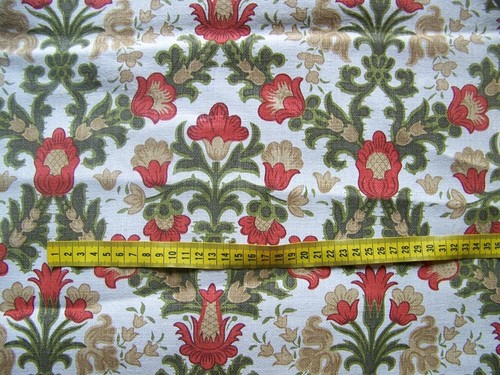 Ancien coupon tissu fleuri - tissu,