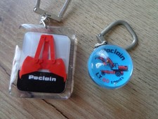 lot de 2 portes cles bourbon mobile POCLAIN(dont 1 sphére)