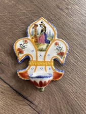 Ancien bénitier en faience de